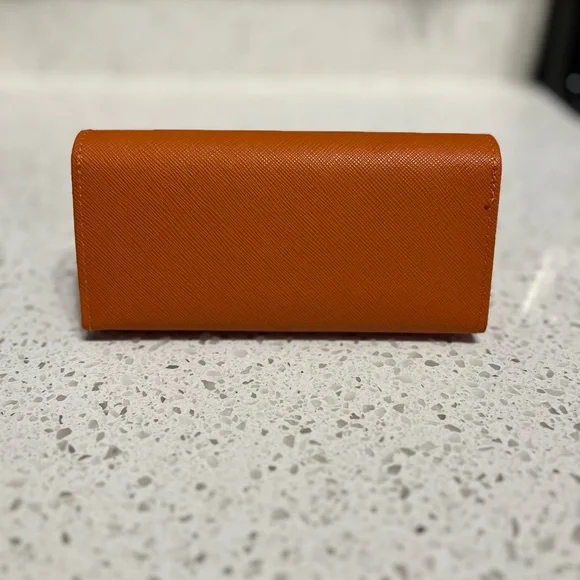Tory Burch Brand New Glasses Case - Picture 2 of 5